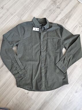 NWT Express Men's Olive Button-Down Long Sleeve Shirt Size Medium